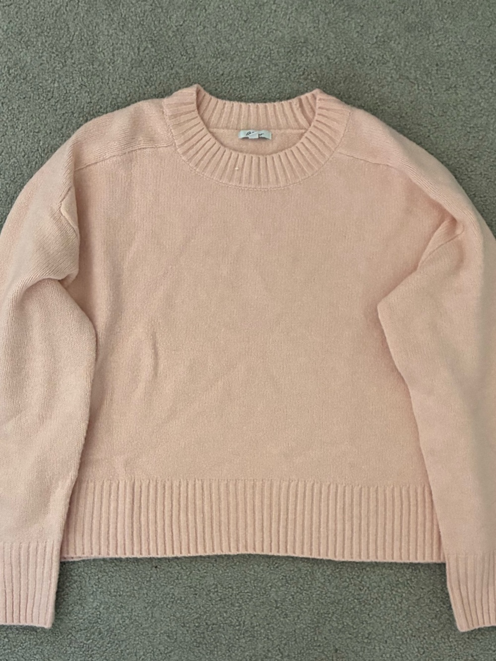Reitmans pink sweater
